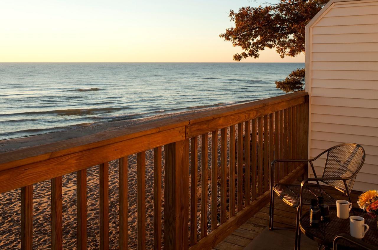 Huron House Bed & Breakfast Oscoda Exterior photo